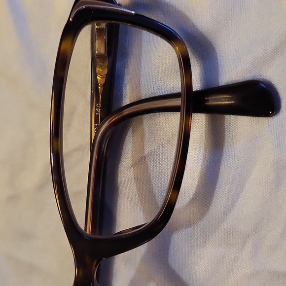 Prada Tortiose Shell Glass with Case - Picture 9 of 11